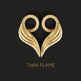 Ear climbers guld - Organiske 'Twin Flame' øreringe formet som et elegant blad der tilsammen danner et hjerte, med fine cool 'diamant'-nitter.