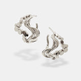 Wavy øreringe i sølv - Unikt smykkedesign med snoet organiske bølger og flade bobler - Livva