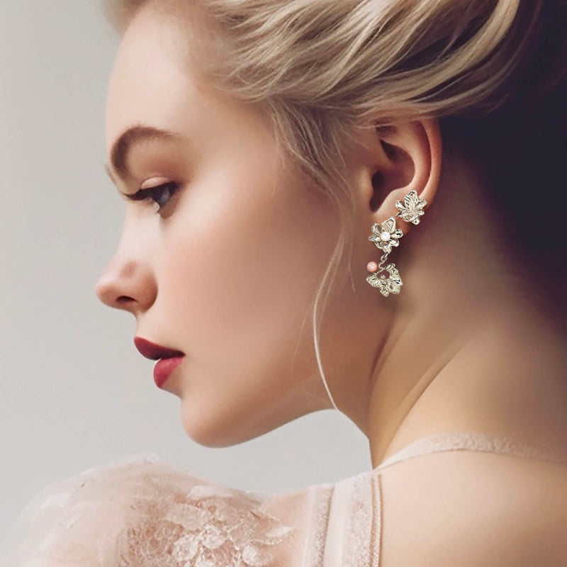 Unique floral drop design of 2 flower earrings in one ear in sterling silver and 2 pearls – Alva Florali collection