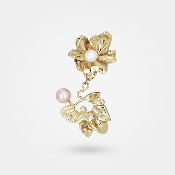 Flower drop earrings gold - organic jewellery with nature-inspired leaves and white and pink pearls – Livva