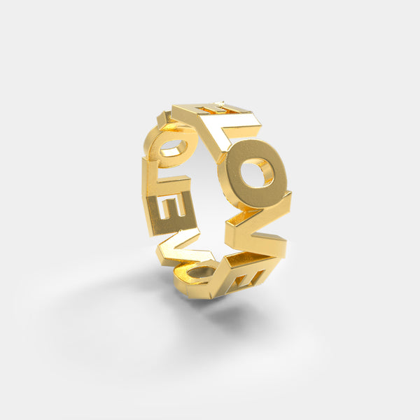 Love Love Love - Bogstav-ring i guld med 3 sammensatte ord som ringbånd og kærligheds-symbol - Livva