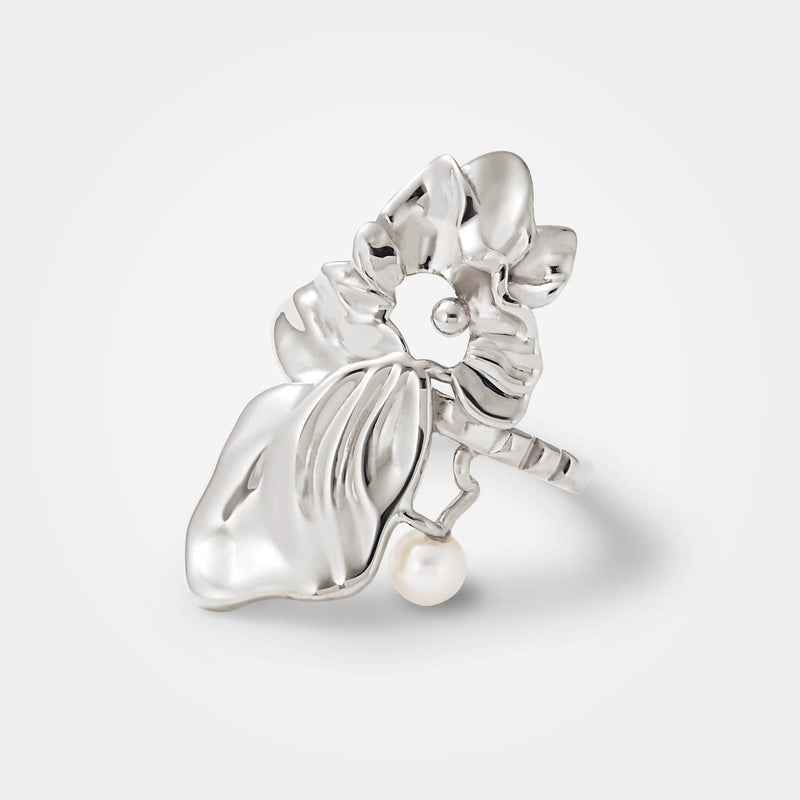 Organic ring - Organic jewellery with surreal floral leaves in sterling silver and floating white pearl - Livva