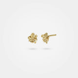 Small flower earrings gold – A pair of organic jewellery with nature-inspired surreal leaves in gold – Livva